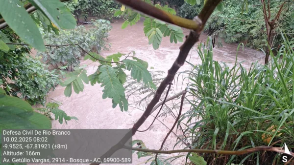 Defesa Civil monitora pontos críticos de Rio Branco após chuva de 50 mm em 24 horas