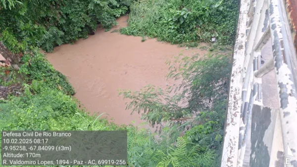 Defesa Civil monitora pontos críticos de Rio Branco após chuva de 50 mm em 24 horas