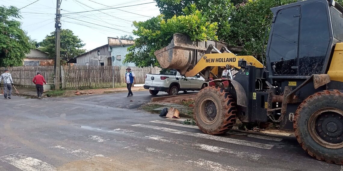 Parceria entre governo e prefeitura garante remoção de 800 toneladas de entulho na cidade. Foto: Cedida