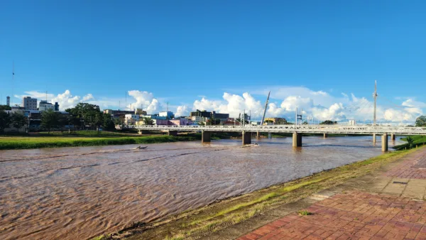 Rio Acre segue em vazante e marca 10,57 metros em Rio Branco nesta terça-feira