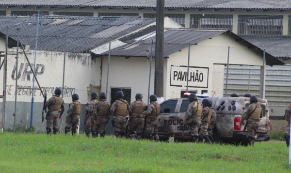 Iapen-AC apreende celulares e materiais ilícitos em operação em presídio de Rio Branco