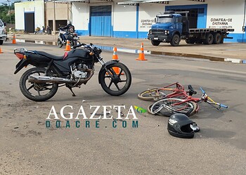 Motoqueiro e ciclista ficam feridos após se chocarem na rodovia AC-40