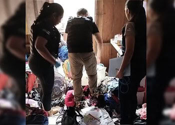 Madrasta é presa por prostituir enteadas e leiloar virgindade em Manaus