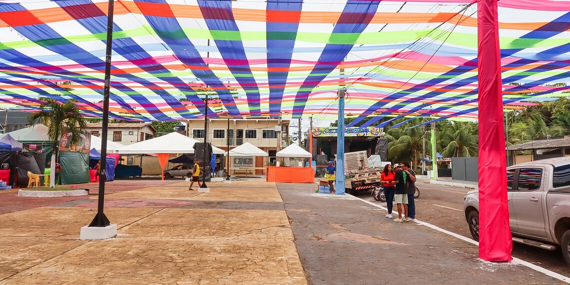 Folia na Fronteira: Carnaval de Brasileia começa com a volta da tradicional escolha da realeza