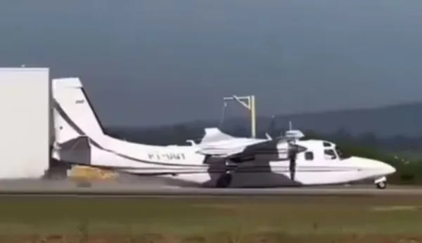 Vídeo: avião falha e faz pouso “de barriga” no interior de São Paulo