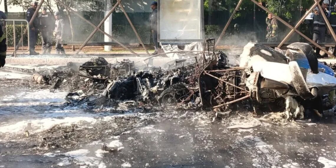 Queda da aeronave na Barra Funda • Imagem Pessoal