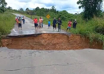 BR-364 é interditada após trecho entre Feijó e Tarauacá romper devido as chuvas