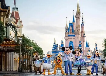 Somente o ingresso para os parques da Disney World custa US$ 118,75 por dia, cerca de R$ 680 • Divulgação/Disney