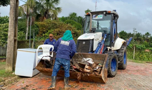 Governo do Acre e prefeituras removem mais de 1,8 mil toneladas de entulhos no combate à dengue