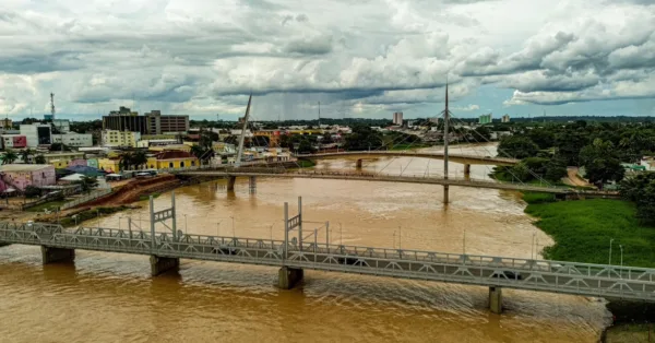 Nível do Rio Acre sobe quase 20 centímetros em 3 horas e ultrapassa os 15 metros em Rio Branco