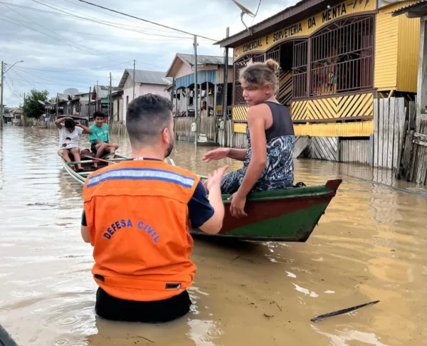 Tarauacá decreta estado de emergência devido à cheia do Rio Tarauacá