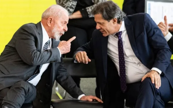 Lula e Haddad discutem projeto de isenção do Imposto de Renda