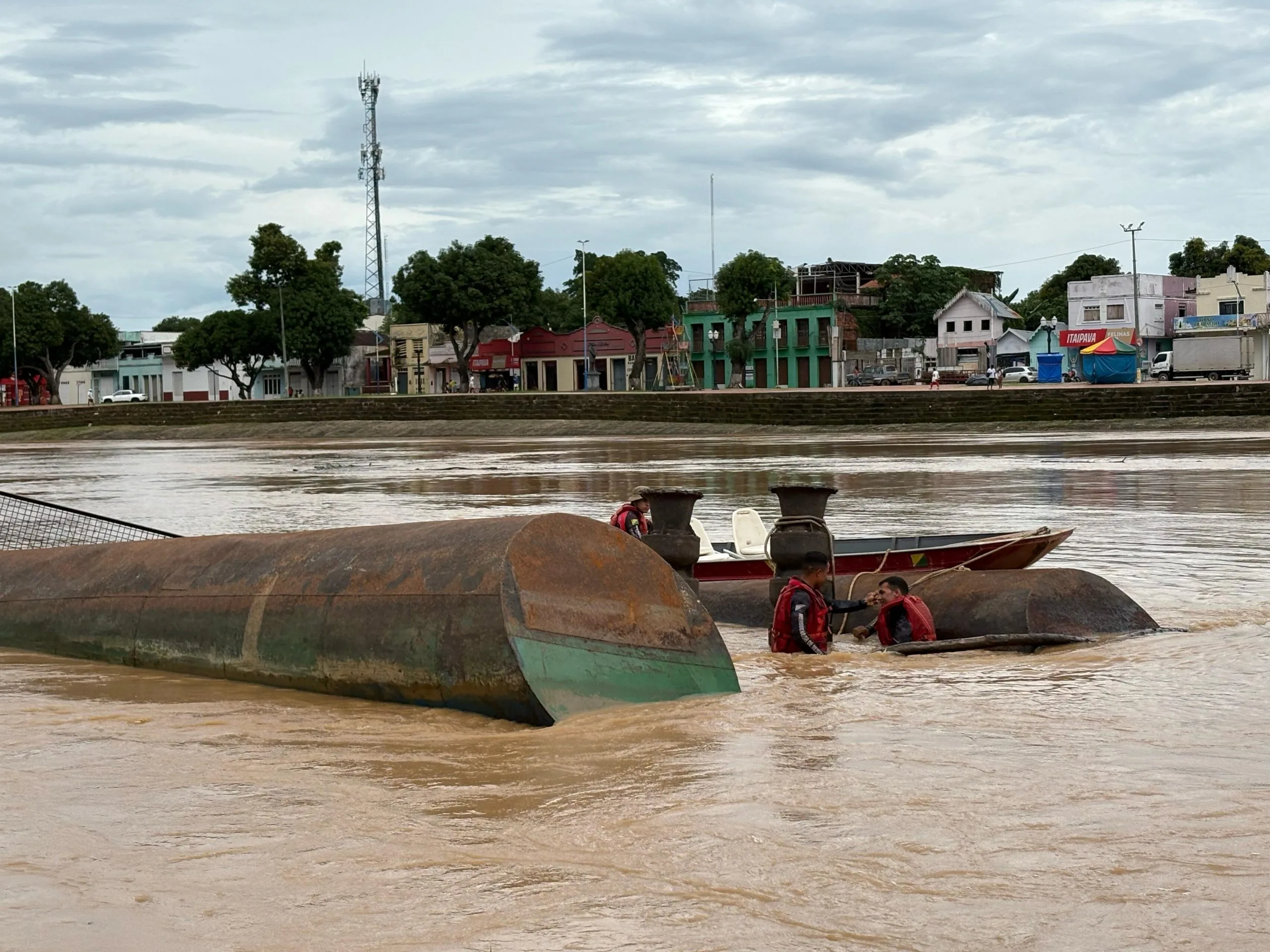 Prefeitura e Bombeiros reforçam monitoramento da ETA para evitar novos incidentes em Rio Branco