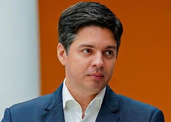 Artigo: 'Endividamento no Brasil e a Urgência da Educação Financeira nas Escolas'