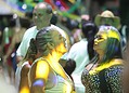 Folia e tranquilidade: Carnaval reúne famílias inteiras na terceira noite. VEJA FOTOS