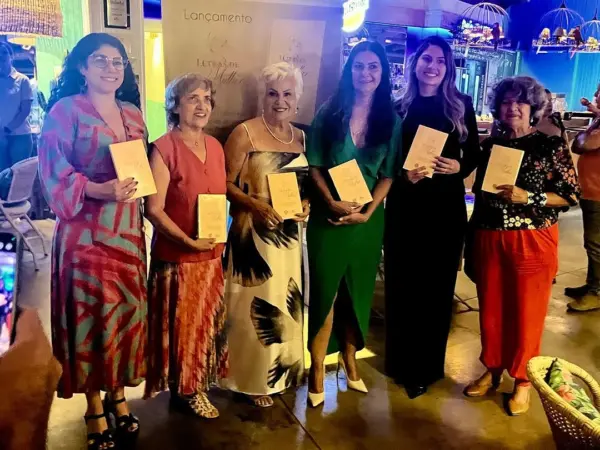 Lançamento da 1ª Antologia "Letras de Mulher" reúne escritoras do Acre em evento no Teatro Hélio Melo