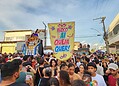Bloco ‘Vai Quem Quer’ arrasta multidão com brilho, fantasias e muita alegria no Tucumã; VEJA FOTO