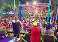 Foliões lotam Passarela do Samba ao som de Os Cobras Dance na 4ª noite de Carnaval em Rio Branco