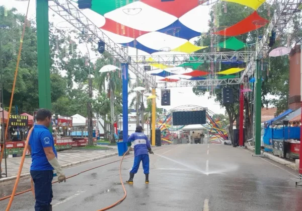 Cerca de 20 toneladas de lixo foram recolhidas nos locais de festa em quatro noites de Carnaval em Rio Branco