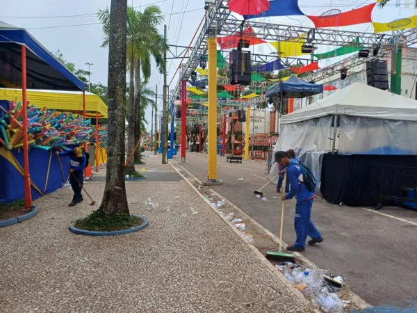 Cerca de 20 toneladas de lixo foram recolhidas nos locais de festa em quatro noites de Carnaval em Rio Branco