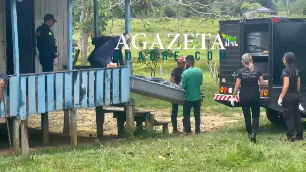 Homem é encontrado morto a facadas dentro de casa