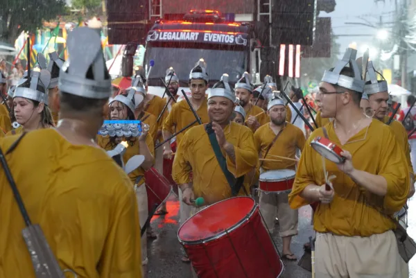 Carnaval da Família: confira a imagem das apresentações dos blocos Sambase e Sem Limite