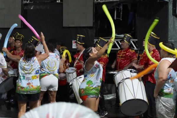 Carnaval da Família: confira a imagem das apresentações dos blocos Sambase e Sem Limite