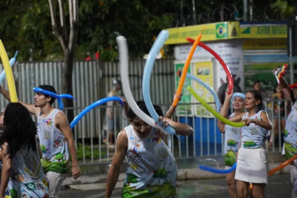 Carnaval da Família: confira a imagem das apresentações dos blocos Sambase e Sem Limite