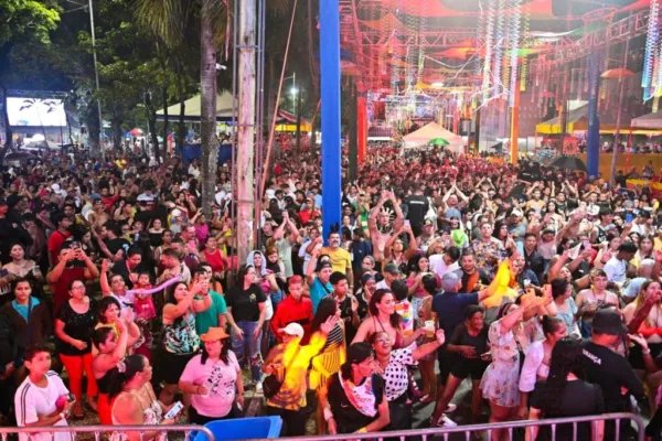 Gilmelândia encerra Carnaval da Família em Rio Branco com energia e emoção: “Amo o povo do Acre”