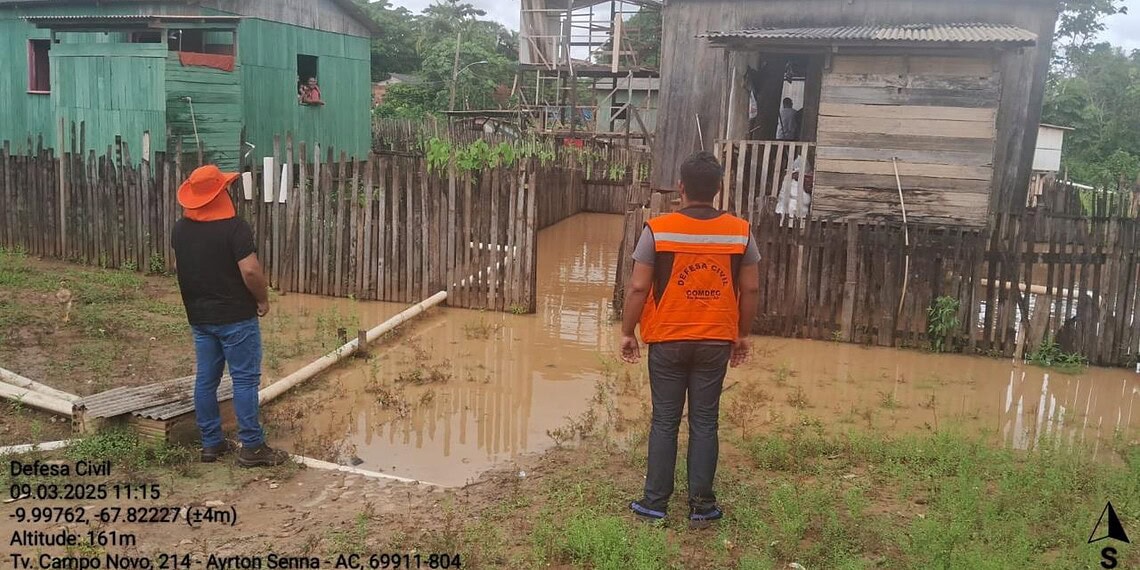 Enchente do Rio Acre já atinge 300 famílias em Rio Branco; 15 precisam de remoção imediata