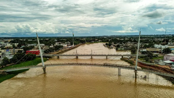 Nível do Rio Acre sobe 14 centímetros em apenas seis horas na capital