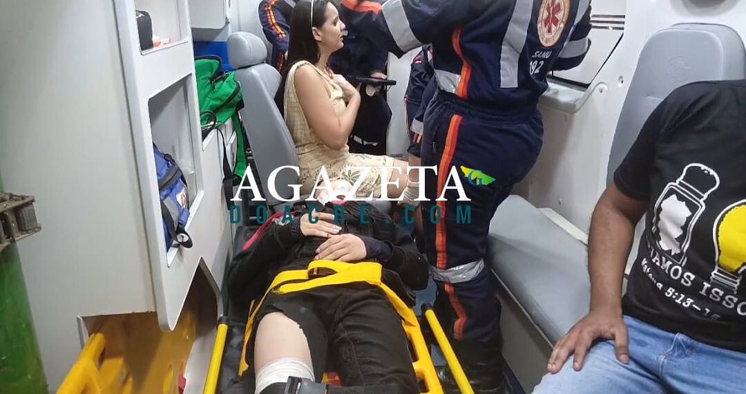 Casal e motoboy ficam feridos em colisão entre motocicletas em Rio Branco