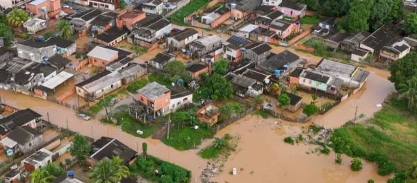 FOTOS: Rio Acre se aproxima dos 16 metros e mais de 800 pessoas já tiveram que deixar suas casas em Rio Branco