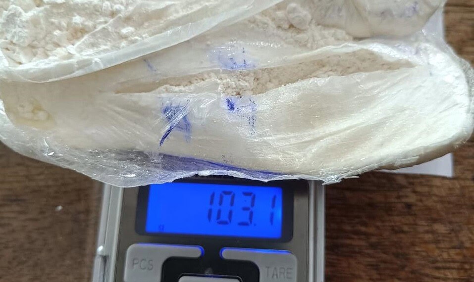Mulher é flagrada ao tentar entrar com droga em presídio de Cruzeiro do Sul
