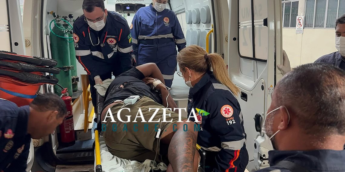 Jovem tenta separar briga de casal e é esfaqueado na Baixada da Sobral