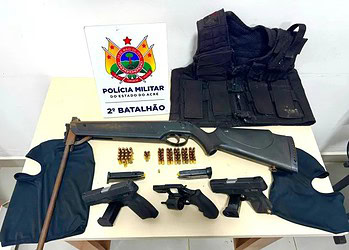 Arsenal é encontrado em casa em construção e pode estar ligado a disputa entre facções em Rio Branco