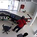 Vídeo mostra ação de bandido que invadiu Ifac e roubou arma de vigilante