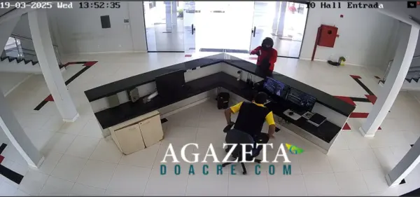 Bandido invade Ifac, rende vigilante e rouba arma de fogo em Rio Branco