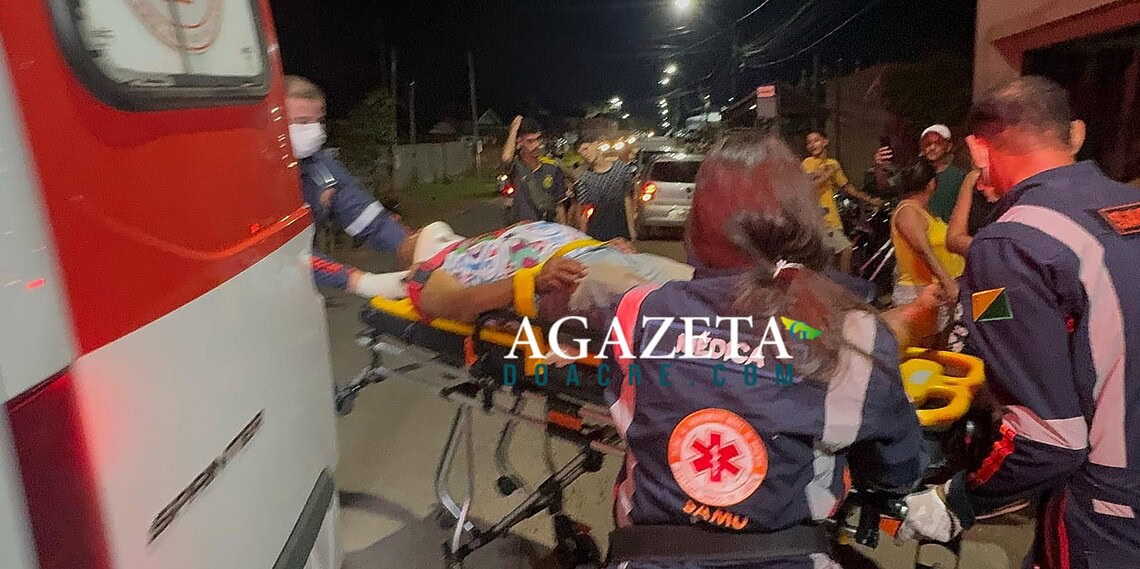 Motociclista alcoolizado sofre traumatismo craniano após causar acidente; outros dois também ficaram feridos