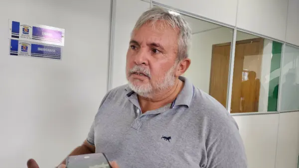 Taxistas de lotação cobram dos vereadores e prefeitura regulamentação da atividade em Rio Branco