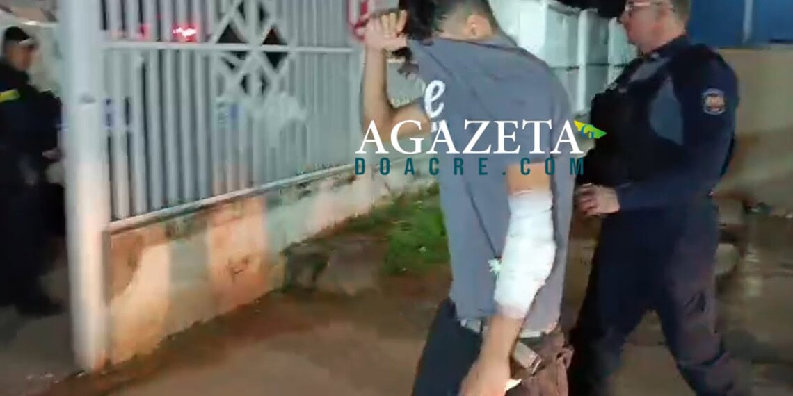 Criminosos roubam moto de idoso em shopping de Rio Branco e um acaba baleado ao tentar novo assalto