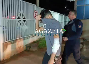 Criminosos roubam moto de idoso em shopping de Rio Branco e um acaba baleado ao tentar novo assalto