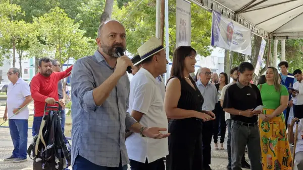Prefeitura de Rio Branco encerra mês de prevenção de doenças crônicas com ação de saúde na Praça da Revolução 6 Prefeitura de Rio Branco encerra mês de prevenção de doenças crônicas com ação de saúde na Praça da Revolução