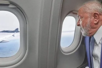 Com Lula a bordo, avião presidencial arremete ao tentar pousar em Sorocaba