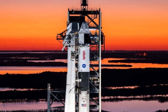 Missão será a bordo de um foguete SpaceX Falcon 9 e da nave espacial Dragon - crédito: Divulgação/Nasa