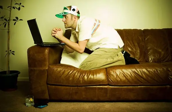 Tudo o que você precisa saber para ser um bom jogador de poker online
