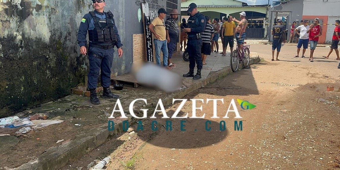 Homem é morto com facada no peito enquanto dormia em via pública em Rio Branco