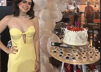 A acadêmica de medicina Ana Clara Martinello Manchini celebrou seus 19 anos com familiares e amigos. Vejam mais na coluna No Circuito