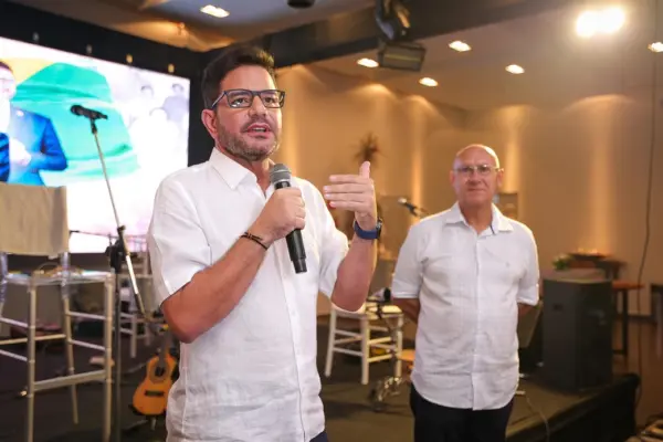 O youtuber Matheus Boa Sorte esteve em Rio Branco para gravar reportagens sobre pontos turísticos locais que irão ao ar em agosto