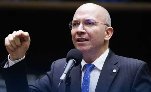 Prefeitura de Sena vai pagar salários de abril e atrasados de dezembro nesta quarta